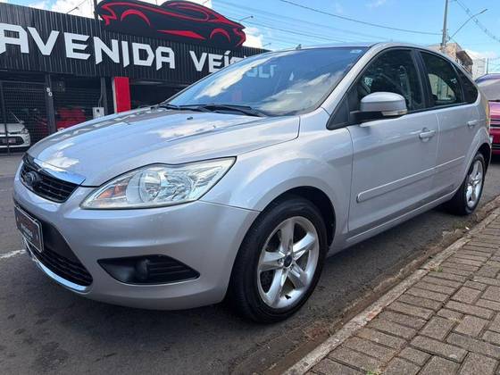 FORD FOCUS 1.6 GLX 16V FLEX 4P MANUAL